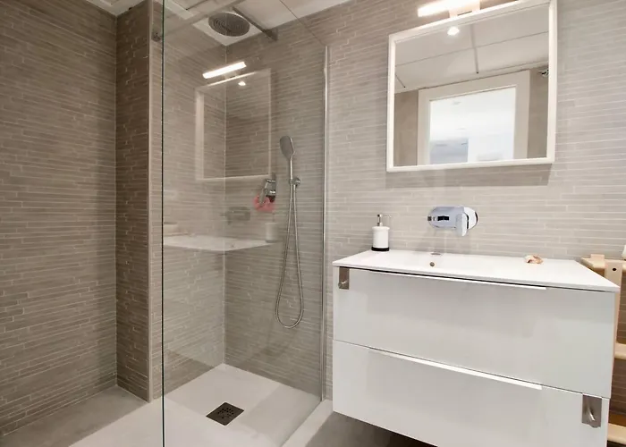 Bonito Aquarelle Con Vista Al Mar