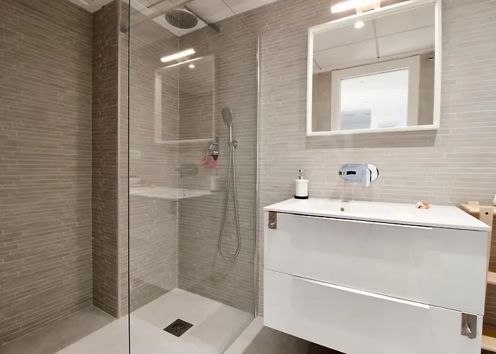 Bonito Aquarelle Con Vista Al Mar *