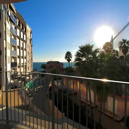 Bonito Aquarelle Con Vista Al Mar